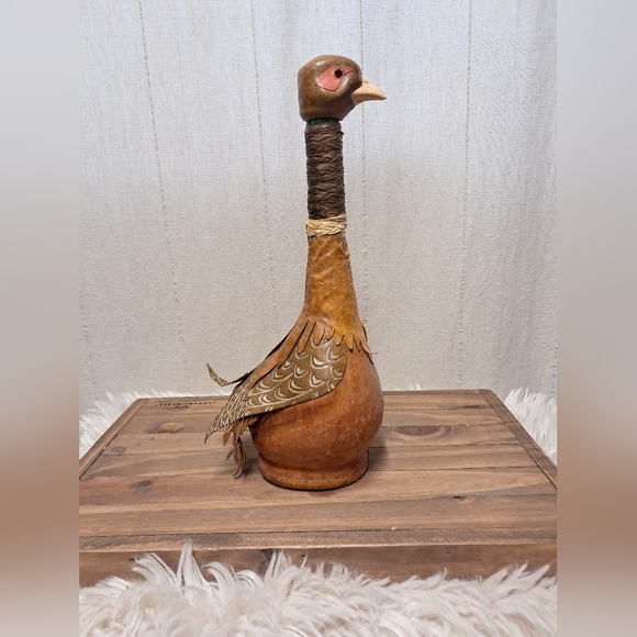 Vintage Italian Pigeon Decanter - Picture 4 of 7